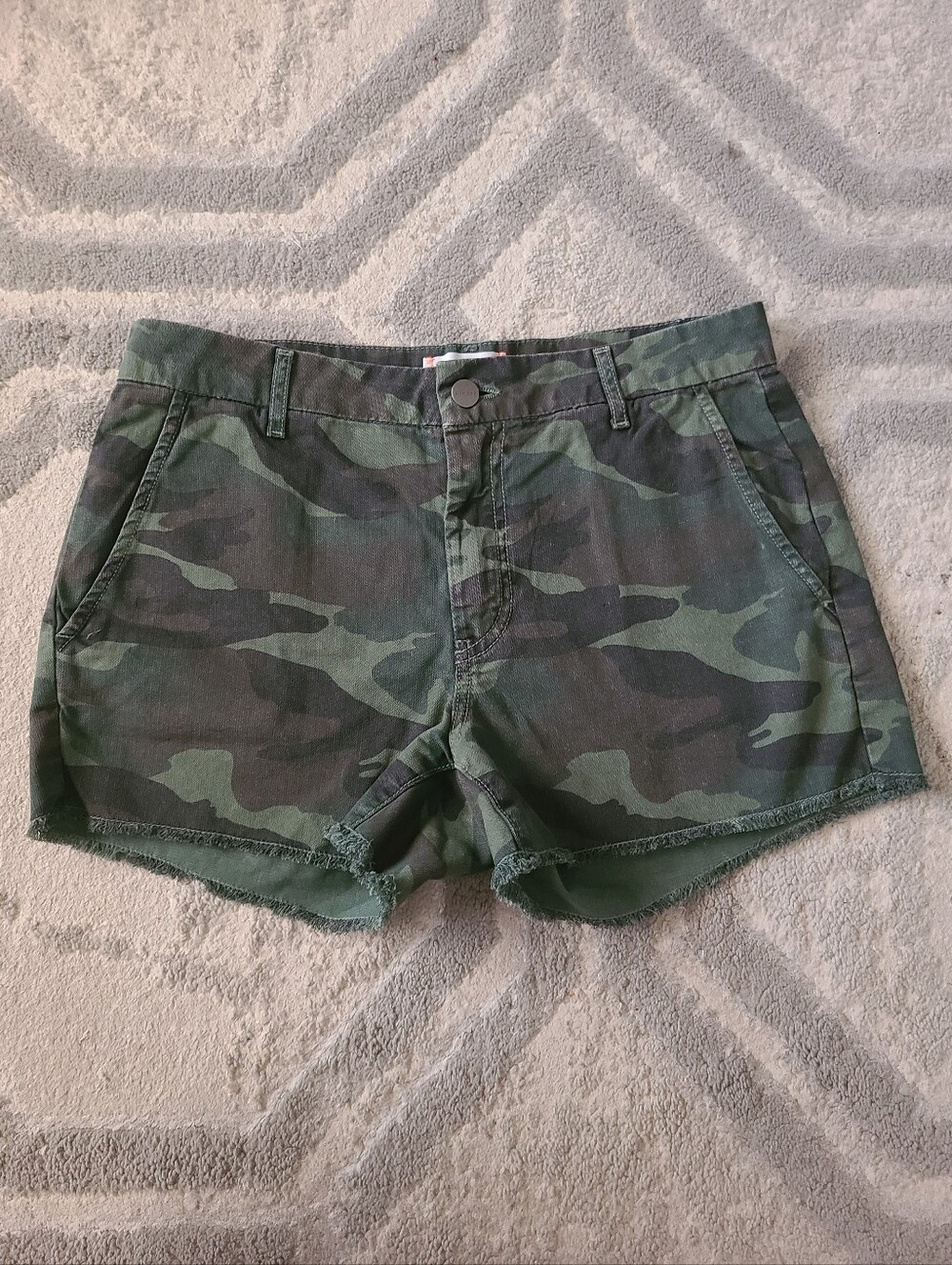 Sundry Camo Women's Cut Off Shorts  Green Size 26